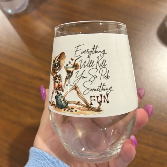 Skeleton Themed Wine Glass with Fun Quote - Picture 4 of 4